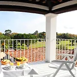 Sowell Du Golfe De Saint-tropez 4*