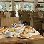 Hotel Sowell Du Golfe De Saint-tropez 4*