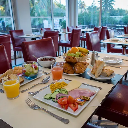 Sowell Du Golfe De Saint-tropez 4* Grimaud