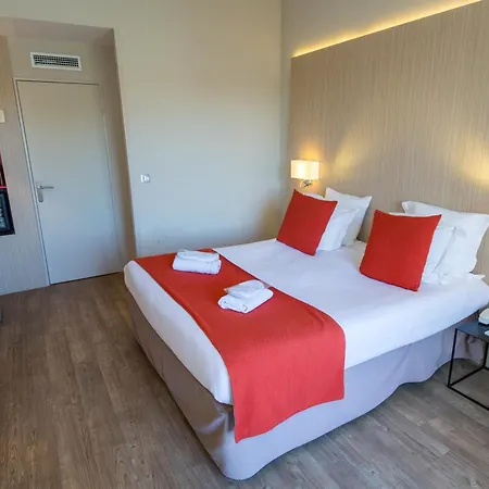 Sowell Du Golfe De Saint-tropez 4* 그리모