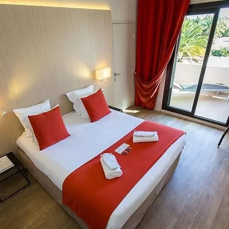 Sowell Du Golfe De Saint-tropez 4*