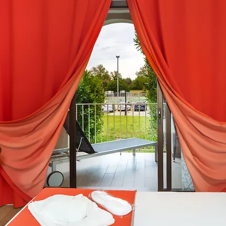 Sowell Du Golfe De Saint-tropez Grimaud