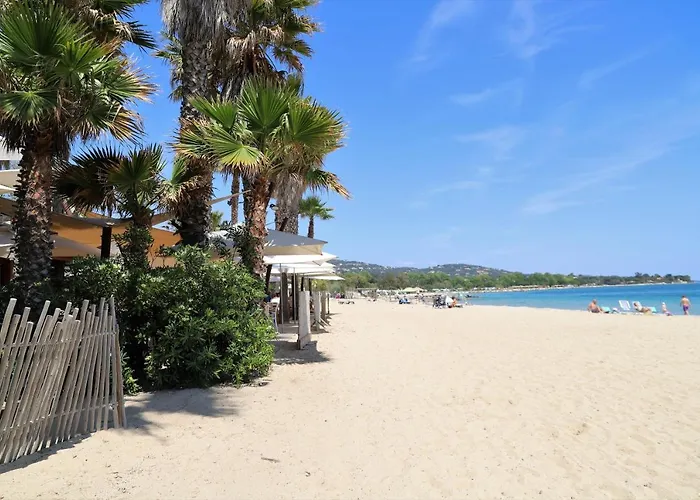 Sowell Du Golfe De Saint-tropez 4* 그리모