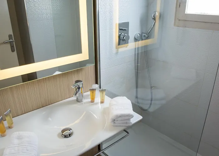 Sowell Du Golfe De Saint-tropez 호텔 그리모